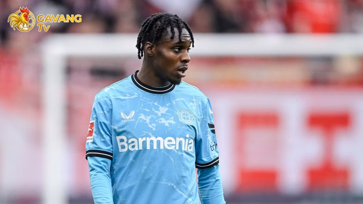 Jeremie Frimpong nổi lên như một “cơn lốc đường biên” với tốc độ xé gió và khả năng tạo đột biến hiếm thấy