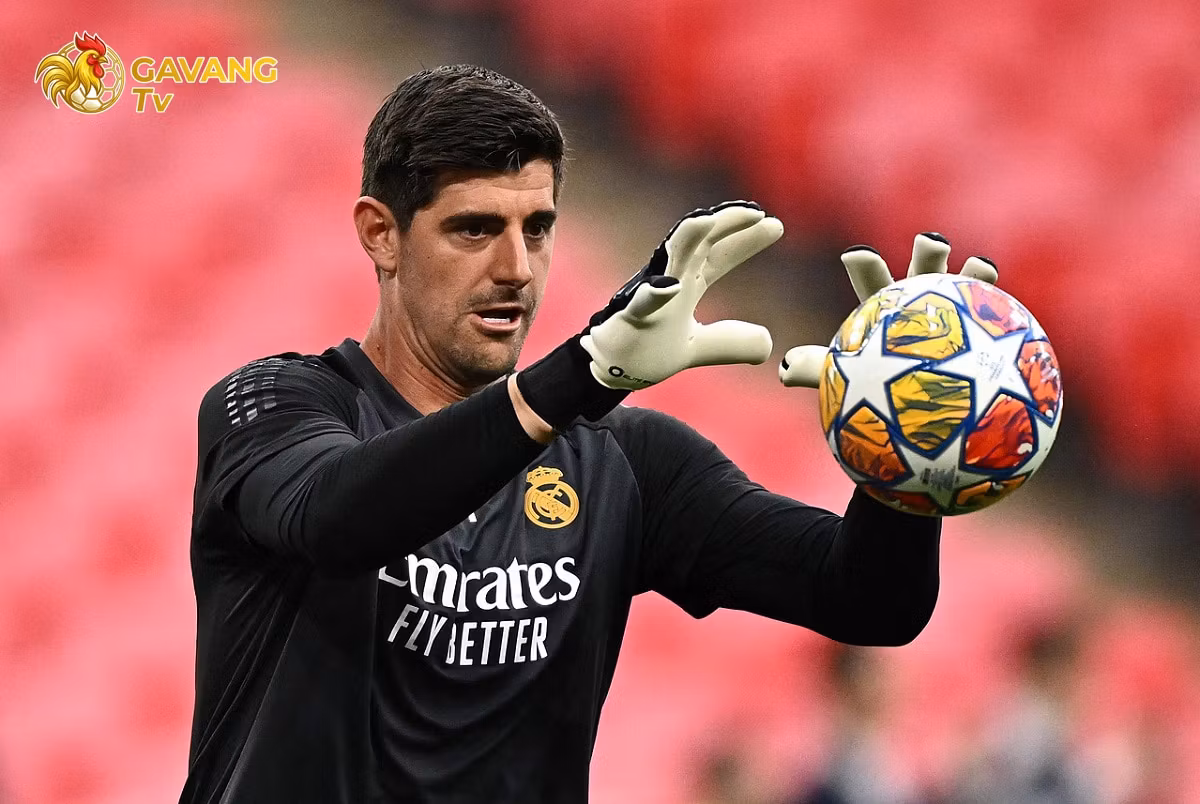 Nhiều chuyên gia bóng đá nhận định Thibaut Courtois hoàn toàn có thể trở thành một trong những thủ môn vĩ đại nhất lịch sử Real Madrid
